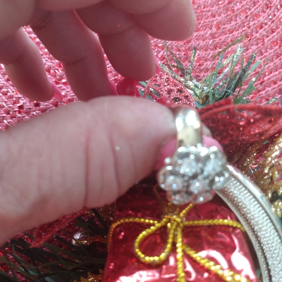 Beautiful Christmas or Engagement Ring 💍 - Picture 7 of 16
